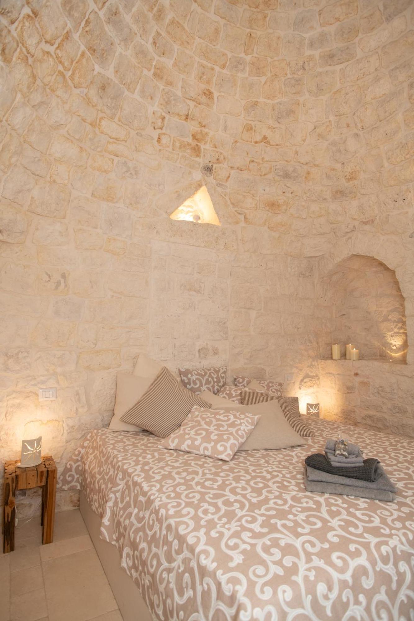Trulli Clematis With Pool Otel Selva Di Fasano Dış mekan fotoğraf