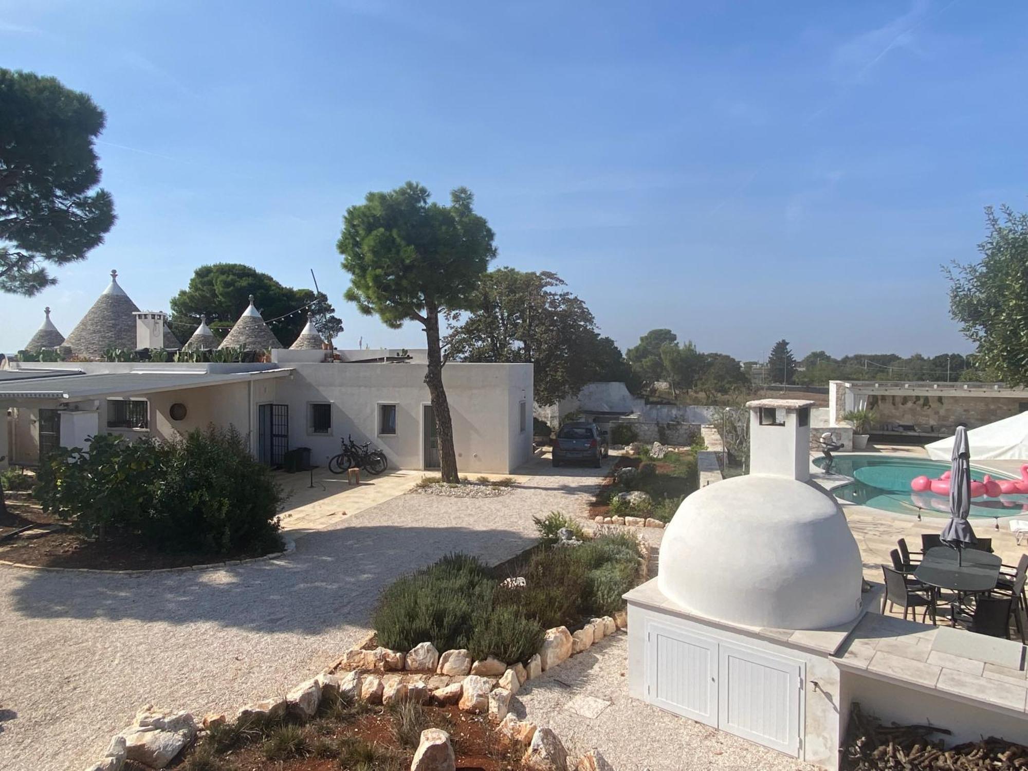 Trulli Clematis With Pool Otel Selva Di Fasano Dış mekan fotoğraf